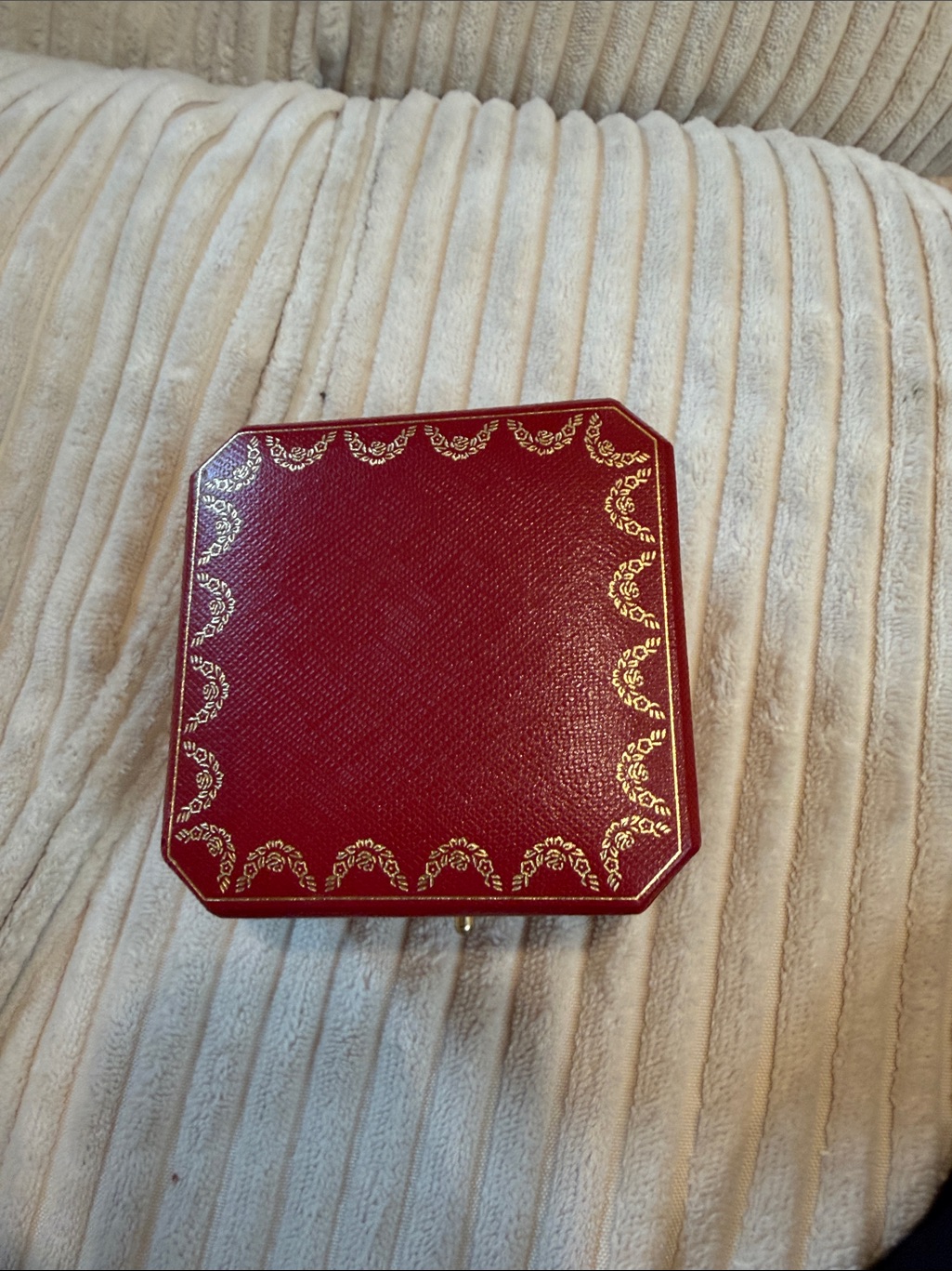 Cartier Red And Gold Ring Presentation Box